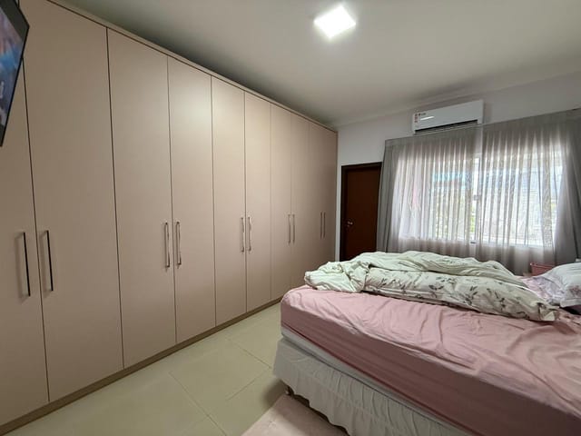 Casa com 374m² 4 quartos e 1 banheiro, à venda, no bairro Jardim Paraíso lll em Sinop