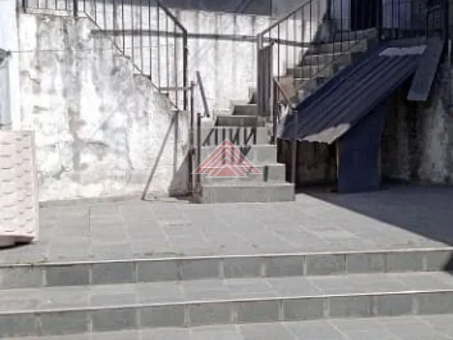 Casa com 250m² 4 quartos e 3 banheiros, à venda, no bairro Jardim Itapeva em Mauá
