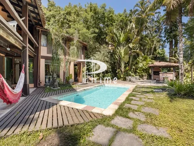 Casa com 750m² 8 quartos e 6 banheiros, à venda, no bairro Joá em Rio de Janeiro