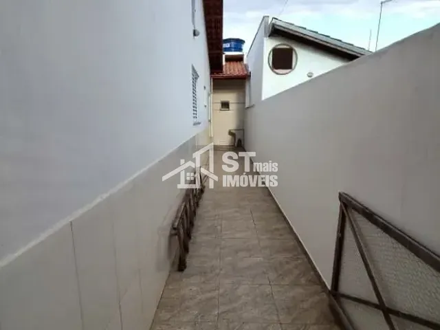 Casa com 160m² 3 quartos e 2 banheiros, à venda, no bairro Jardim Rio Negro em Andradas