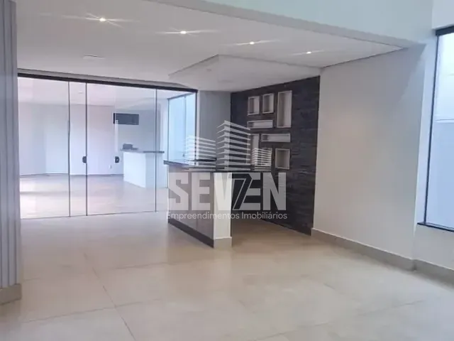 Casa com 360m² 3 quartos e 4 banheiros, à venda, no bairro Quinta Ranieri em Bauru