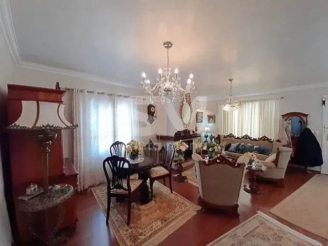 Casa com 565m² 5 quartos e 4 banheiros, à venda, no bairro Palmital em Chapecó