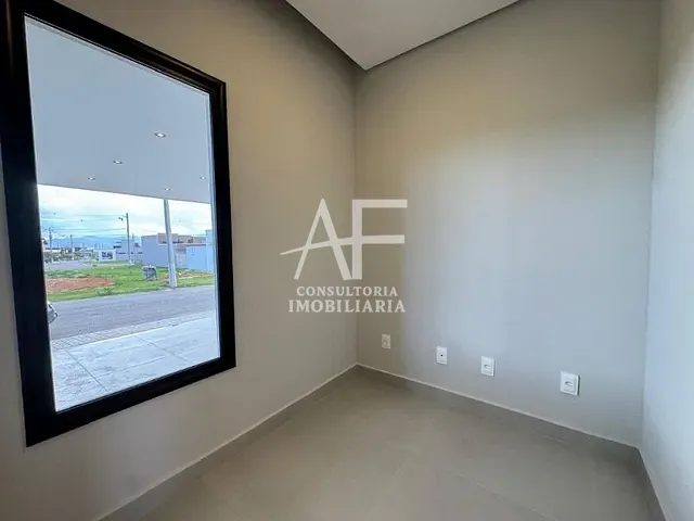 Casa com 253m² 3 quartos e 5 banheiros, à venda, no bairro Guedes em Tremembé
