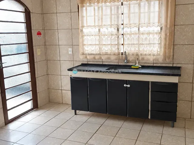 Casa com 200m² 2 quartos e 1 banheiro, à venda, no bairro Jardim do Bosque em São José do Rio Preto