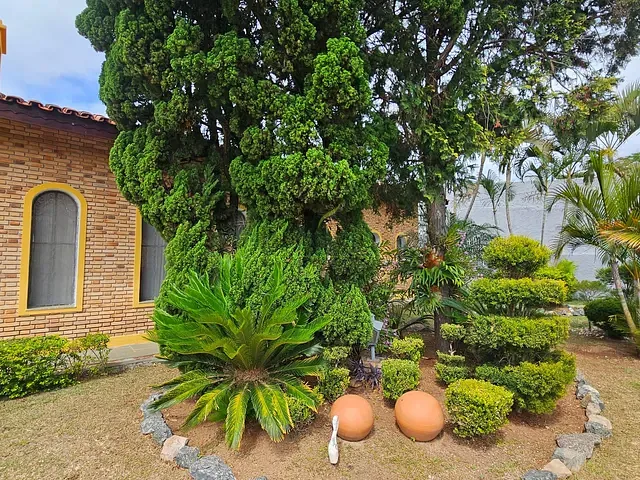 Casa com 980m² 4 quartos e 4 banheiros, à venda, no bairro Vila Giglio em Atibaia