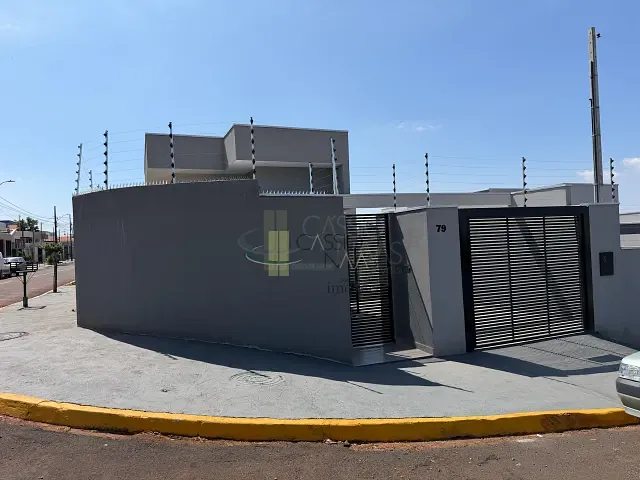 Casa com 172m² 2 quartos e 1 banheiro, à venda, no bairro Residêncial Joaquim Vicente de Castro em Apucarana