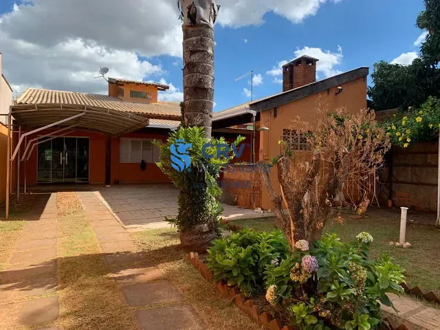 Casa com 250m² 2 quartos e 1 banheiro, à venda, no bairro Jardim Imagawa em Londrina