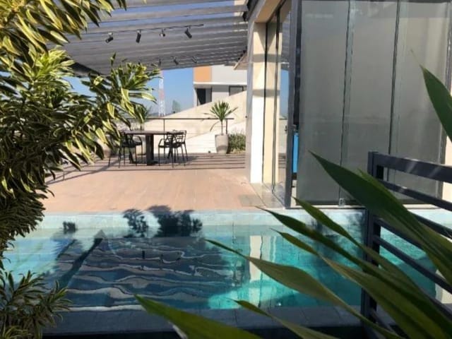 Casa com 900m² 6 quartos e 8 banheiros, à venda, no bairro Condomínio Reserva do Paratehy em São José dos Campos