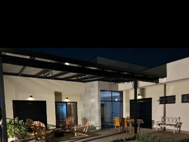 Casa com 900m² 6 quartos e 8 banheiros, à venda, no bairro Condomínio Reserva do Paratehy em São José dos Campos