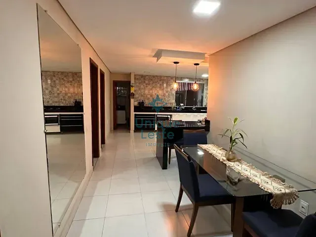 Casa 4 quartos e 3 banheiros, à venda, no bairro Santa Tereza em Belo Horizonte
