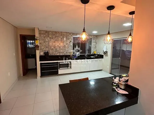 Casa 4 quartos e 3 banheiros, à venda, no bairro Santa Tereza em Belo Horizonte