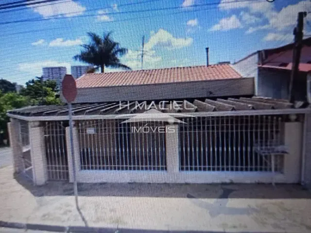 Casa com 251m² 2 quartos e 1 banheiro, à venda, no bairro Vila Proost de Souza em Campinas