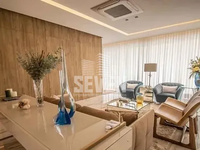 Casa com 900m² 4 quartos e 6 banheiros, à venda, no bairro Residencial Lago Sul em Bauru