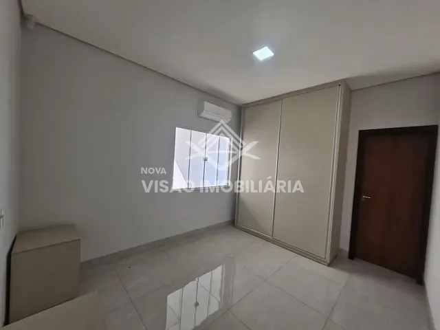Casa 3 quartos e 2 banheiros, à venda, no bairro Loteamento Residencial San Martini em Sinop