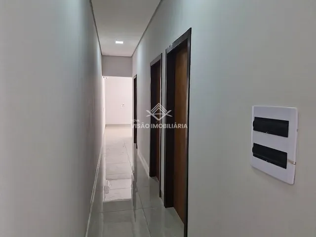 Casa 3 quartos e 2 banheiros, à venda, no bairro Loteamento Residencial San Martini em Sinop