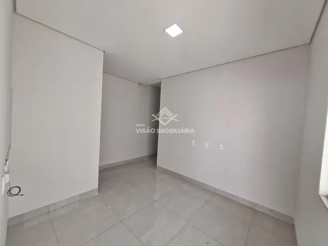 Casa 3 quartos e 2 banheiros, à venda, no bairro Loteamento Residencial San Martini em Sinop