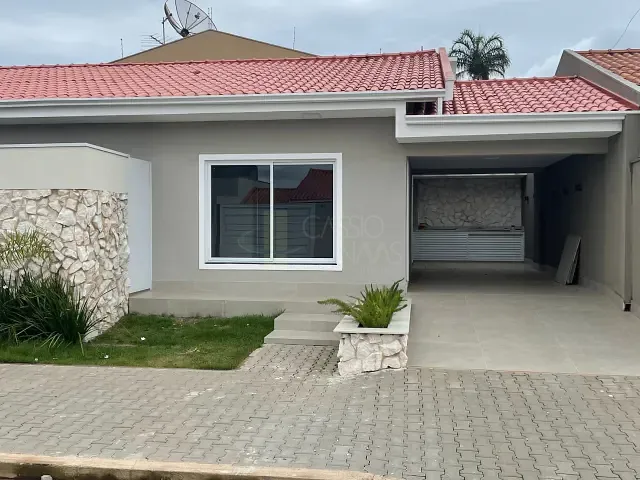 Casa com 176m² 3 quartos e 3 banheiros, à venda, no bairro Jardim Portal do Lago em Apucarana