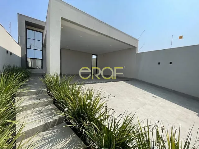 Casa com 280m² 3 quartos e 3 banheiros, à venda, no bairro Parque Lago em Formosa