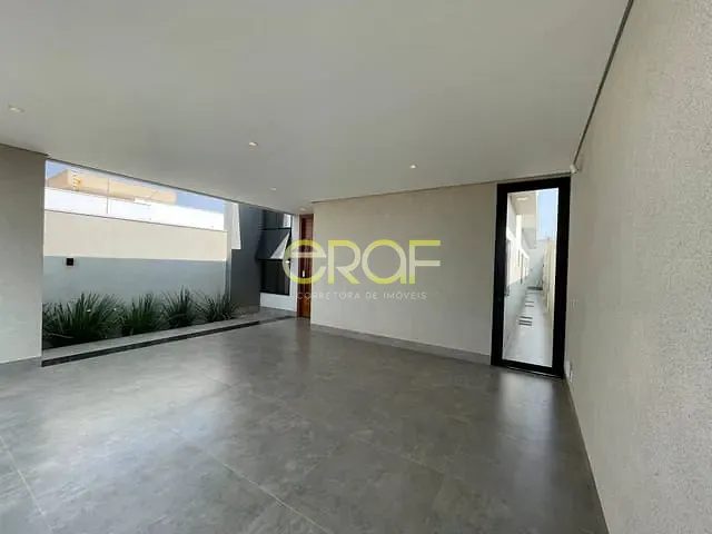 Casa com 280m² 3 quartos e 3 banheiros, à venda, no bairro Parque Lago em Formosa