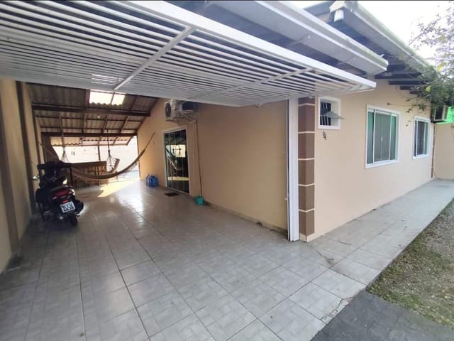 Casa 4 quartos e 2 banheiros, à venda, no bairro Cordeiros em Itajaí
