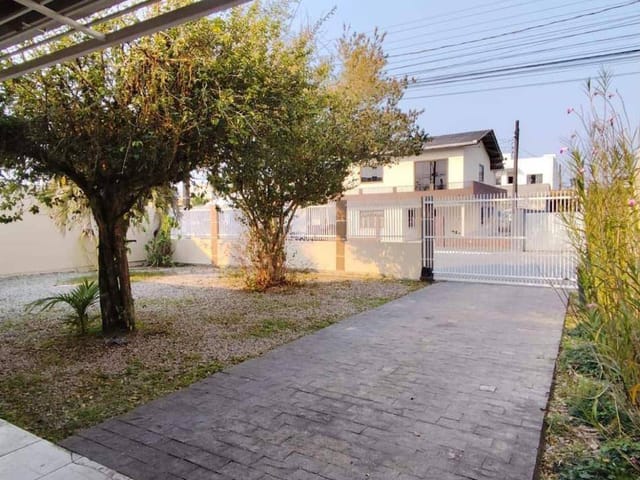 Casa 4 quartos e 2 banheiros, à venda, no bairro Cordeiros em Itajaí