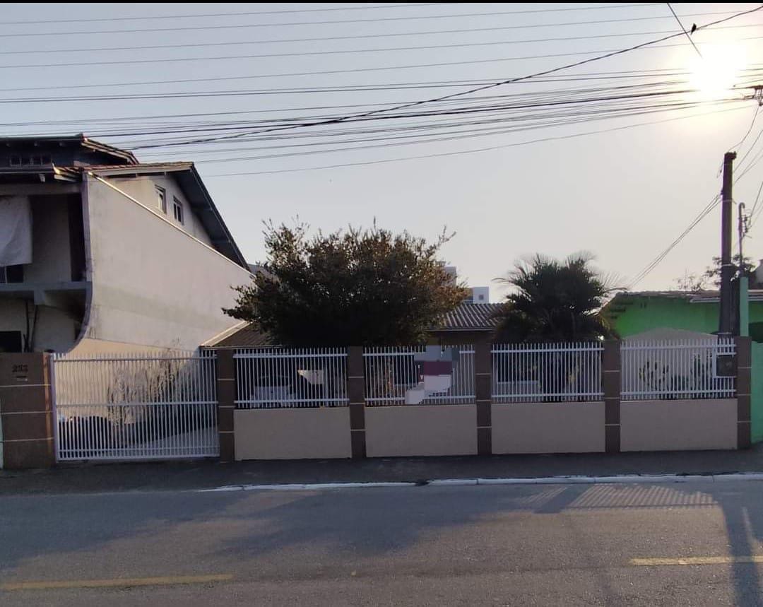 Casa, 4 quartos, 300 m² - Foto 1