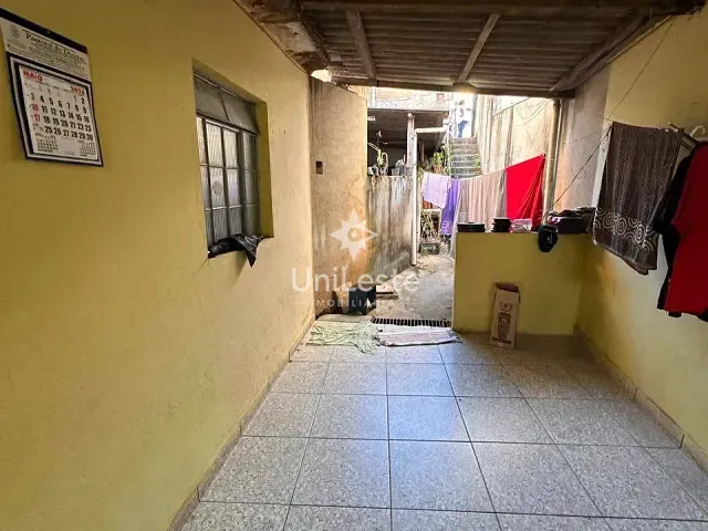 Casa 6 quartos e 3 banheiros, à venda, no bairro Nova Vista em Sabará
