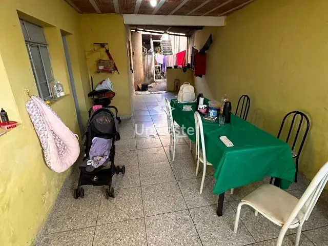 Casa 6 quartos e 3 banheiros, à venda, no bairro Nova Vista em Sabará