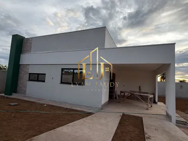 Casa com 360m² 3 quartos e 2 banheiros, à venda, no bairro Bom clima em Chapada dos Guimarães