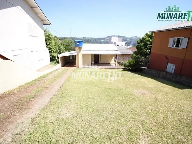 Casa com 70m² 2 quartos e 1 banheiro, à venda, no bairro Nações em Concórdia