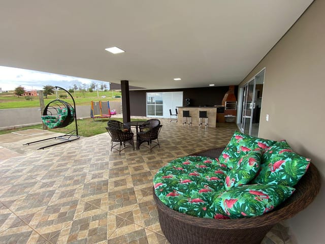 Casa com 289m² 3 quartos e 4 banheiros, à venda, no bairro Riviera de Santa Cristina Xlll em Paranapanema