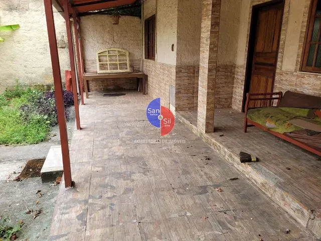 Casa com 360m² 2 quartos e 2 banheiros, à venda, no bairro Ipiranga (Praia de Mauá) em Magé