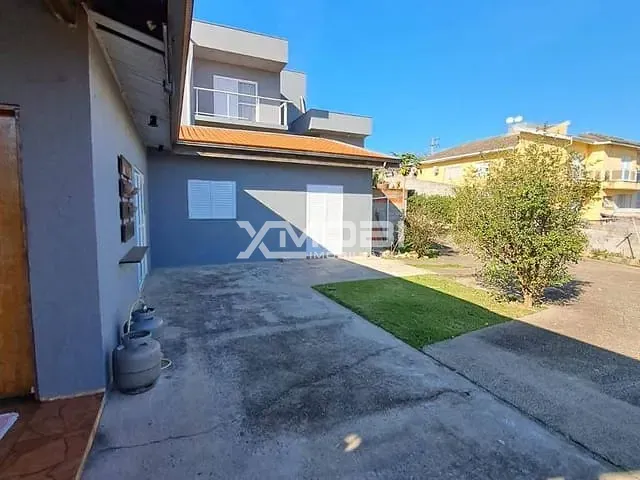 Casa com 1000m² 3 quartos e 2 banheiros, à venda, no bairro Jardim Tarumã em Jundiaí