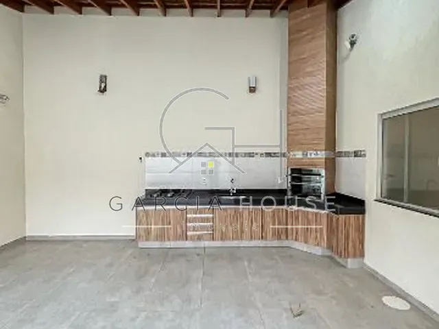 Casa com 250m² 3 quartos e 2 banheiros, à venda, no bairro Jardim Piratininga em Franca