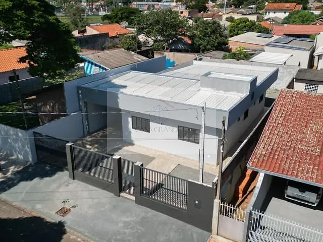 Casa com 300m² 3 quartos e 2 banheiros, à venda, no bairro Jardim Novo Horizonte em Rolândia
