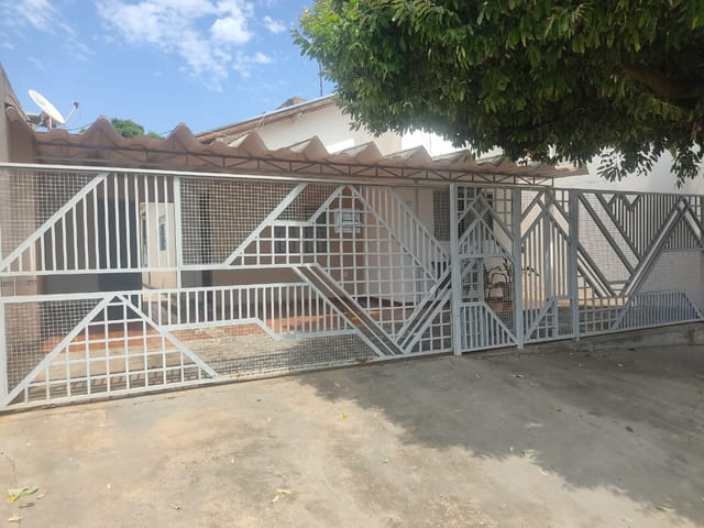 Foto do Casa - Casa à Venda de excelente localização com edícula no fundo no bairro Jardim Alvorada em Votuporanga, SP | Imobiliária Na House