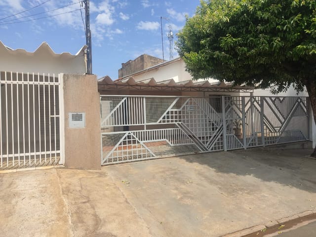 Foto do Casa - Casa à Venda de excelente localização com edícula no fundo no bairro Jardim Alvorada em Votuporanga, SP | Imobiliária Na House