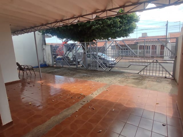 Foto do Casa - Casa à Venda de excelente localização com edícula no fundo no bairro Jardim Alvorada em Votuporanga, SP | Imobiliária Na House