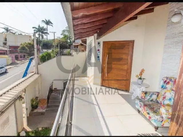 Casa com 323m² 3 quartos e 2 banheiros, à venda, no bairro Jardim Ik I em Jaguariúna