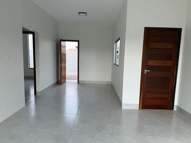 Casa com 240m² 3 quartos e 1 banheiro, à venda, no bairro Residencial Villa Verde em Sinop