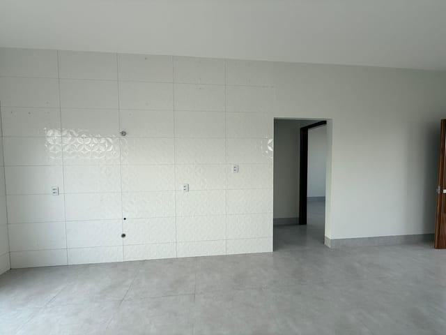 Casa com 240m² 3 quartos e 1 banheiro, à venda, no bairro Residencial Villa Verde em Sinop