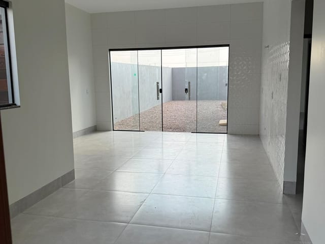 Casa com 240m² 3 quartos e 1 banheiro, à venda, no bairro Residencial Villa Verde em Sinop
