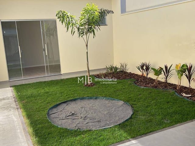 Casa 3 quartos e 3 banheiros, à venda, no bairro Santana em Lavras
