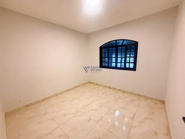Casa 2 quartos e 1 banheiro, para alugar, no bairro Residencial União em São José dos Campos