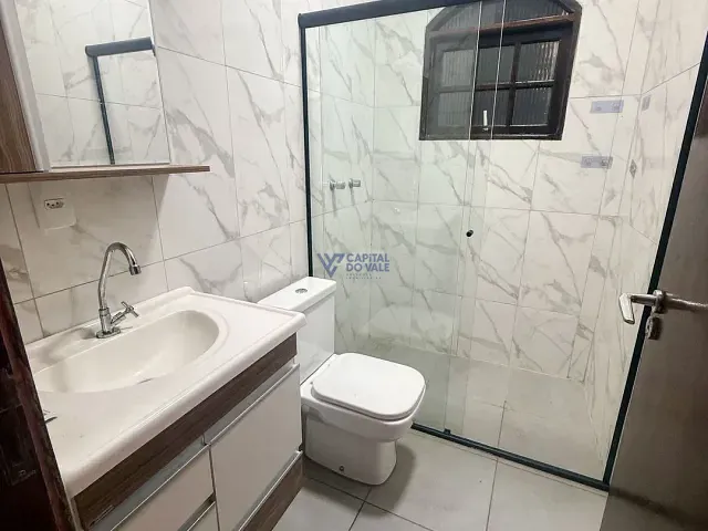 Casa 2 quartos e 1 banheiro, para alugar, no bairro Residencial União em São José dos Campos