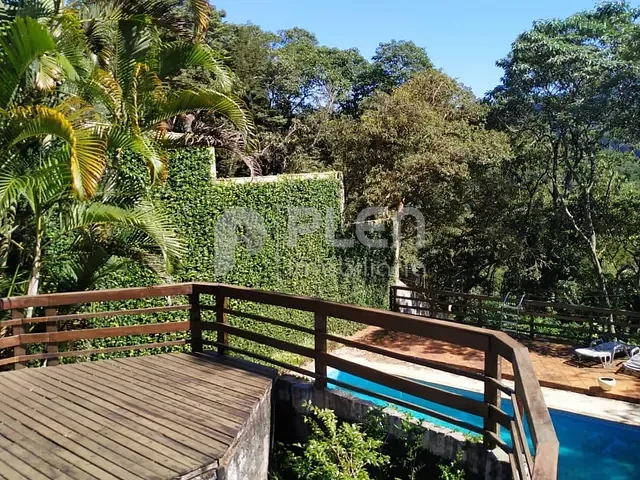 Casa com 400m² 4 quartos e 4 banheiros, à venda, no bairro Caraguatá em Mairiporã