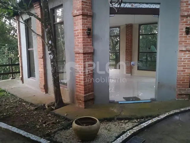 Casa com 400m² 4 quartos e 4 banheiros, à venda, no bairro Caraguatá em Mairiporã