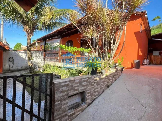 Casa 2 quartos e 1 banheiro, à venda, no bairro Centro em Maricá