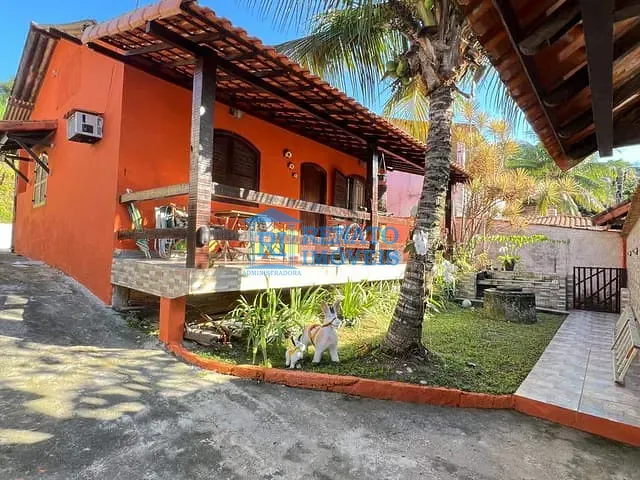 Casa 2 quartos e 1 banheiro, à venda, no bairro Centro em Maricá