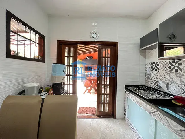 Casa 2 quartos e 1 banheiro, à venda, no bairro Centro em Maricá